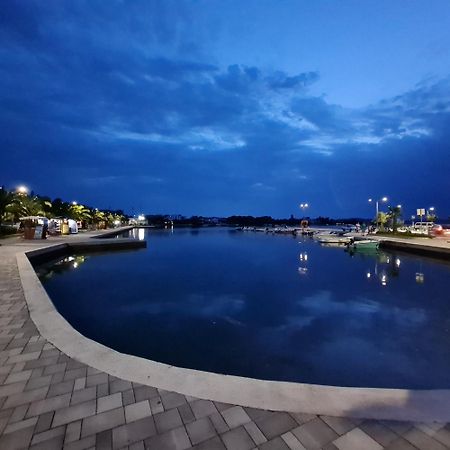 Apartment Mary Sukošan Dış mekan fotoğraf